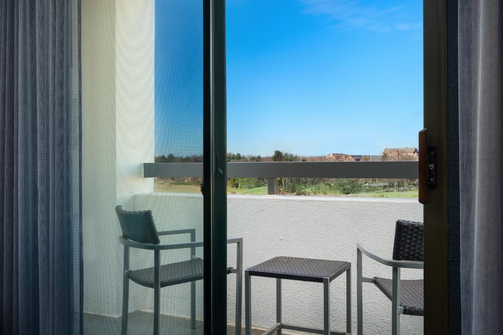 Courtyard Columbus Worthington Hotel Bagian luar foto