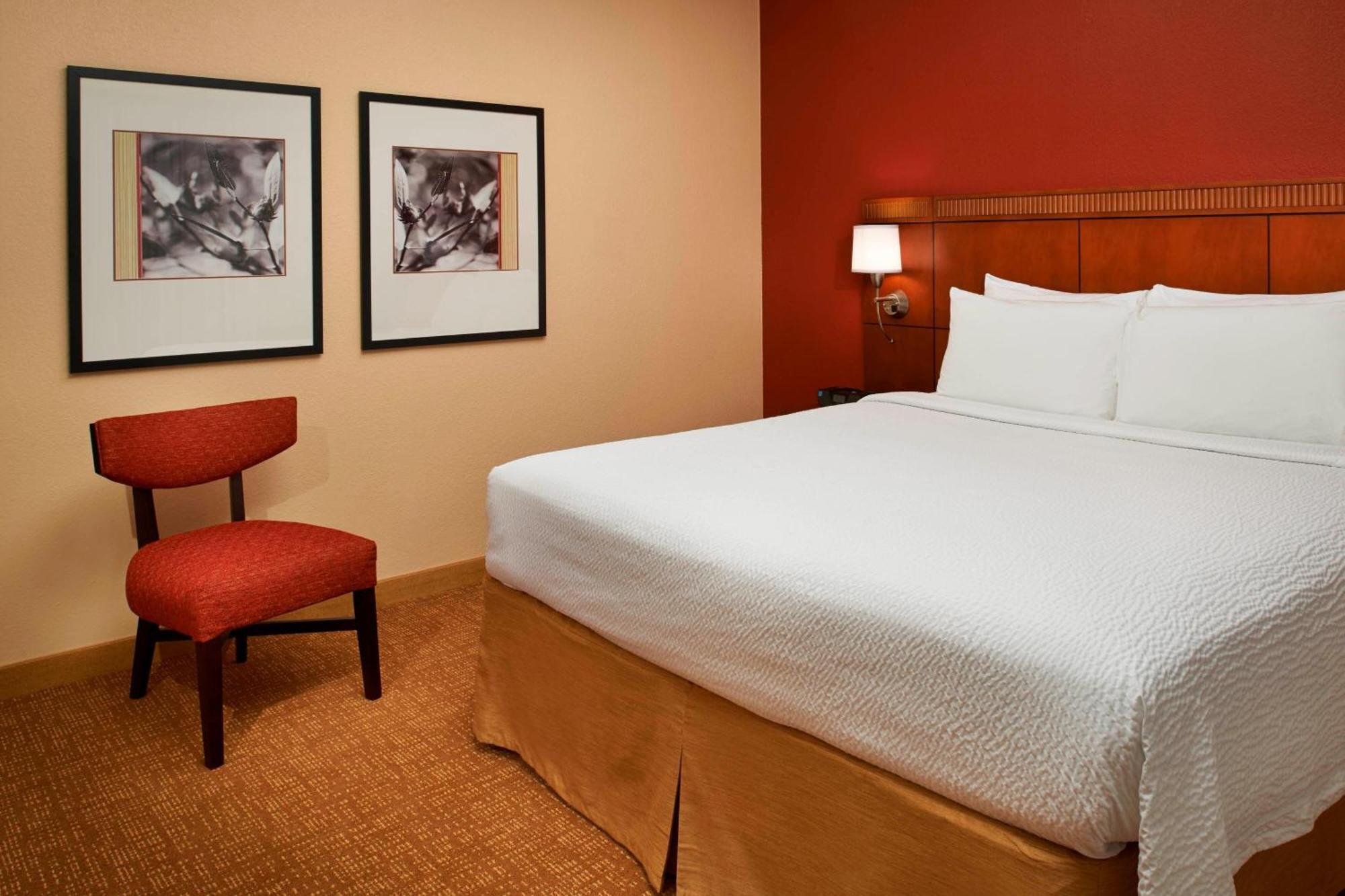 Courtyard Columbus Worthington Hotel Bagian luar foto