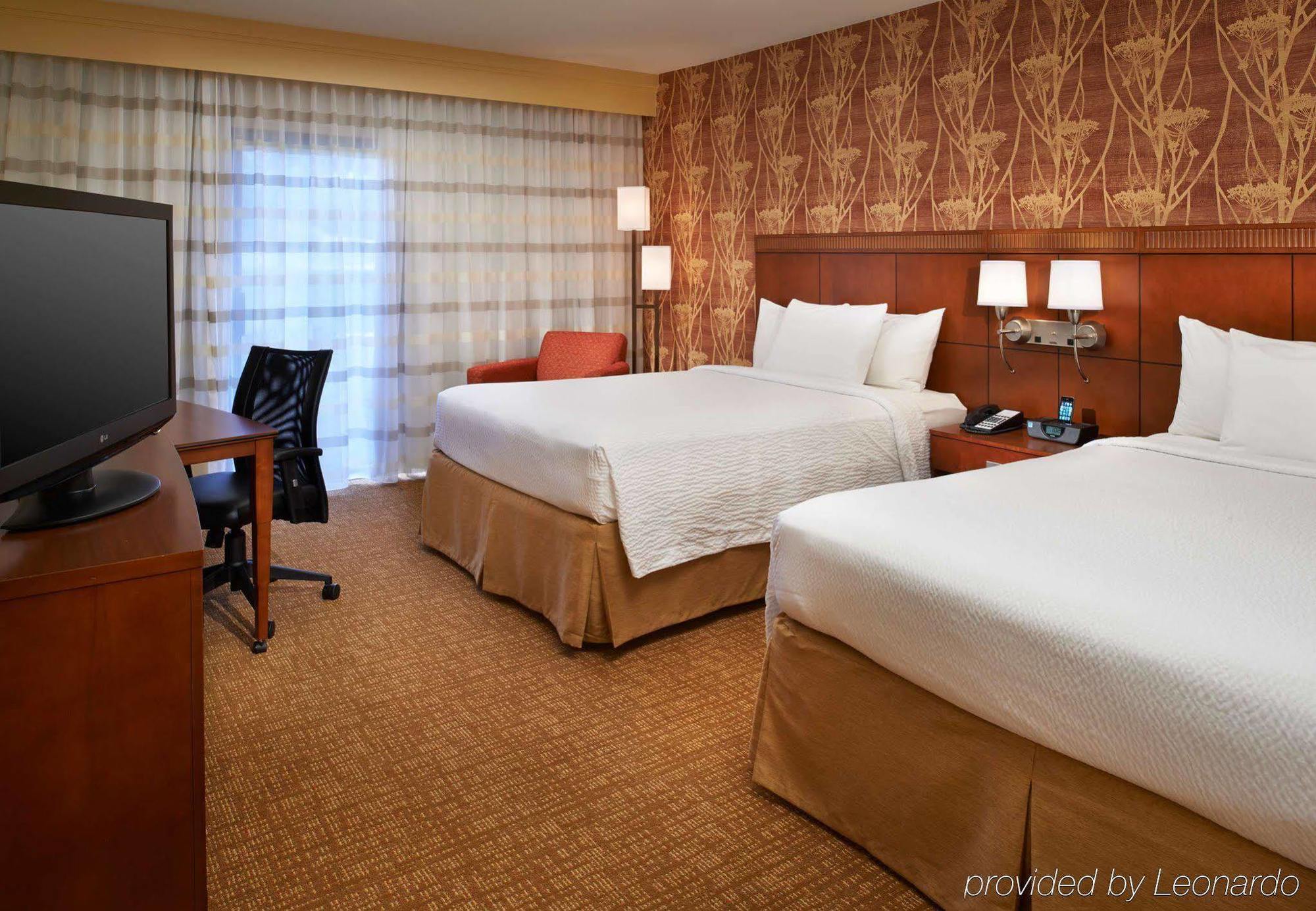 Courtyard Columbus Worthington Hotel Bagian luar foto