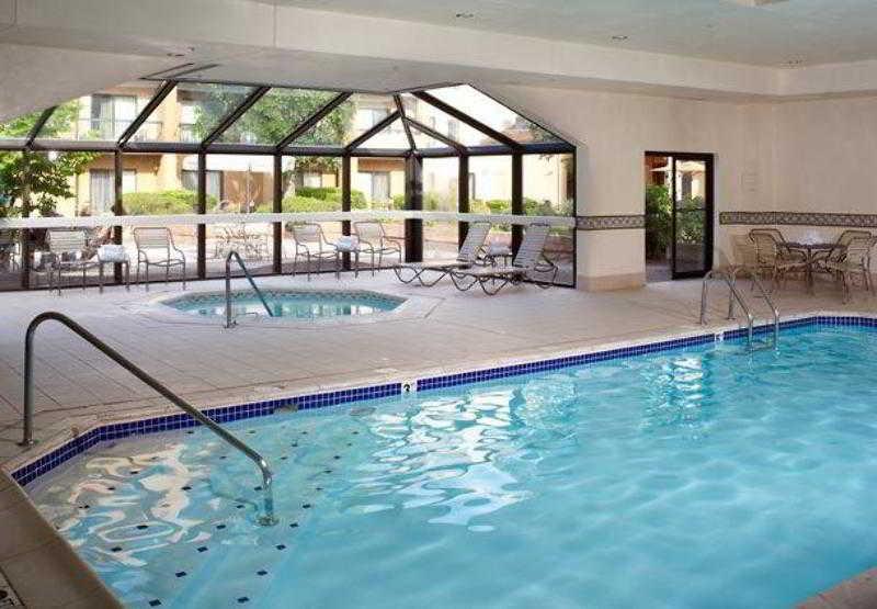 Courtyard Columbus Worthington Hotel Fasilitas foto